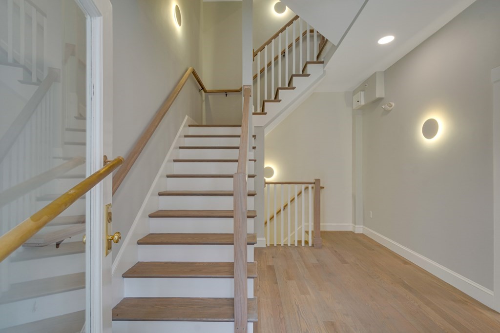 15 Euston Street, Unit 2 Brookline, MA 02446 - Photo 7 of 25