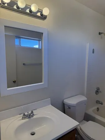 $1,800 | 8638 East Capri Avenue, Mesa, AZ 85208