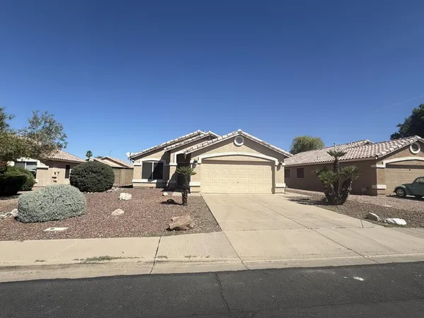 $1,800 | 8638 East Capri Avenue, Mesa, AZ 85208
