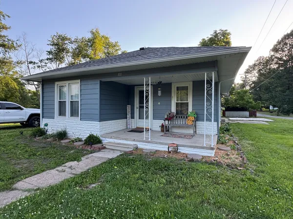 $154,900 | 311 North Goldheimer Street, Benton, IL 62812