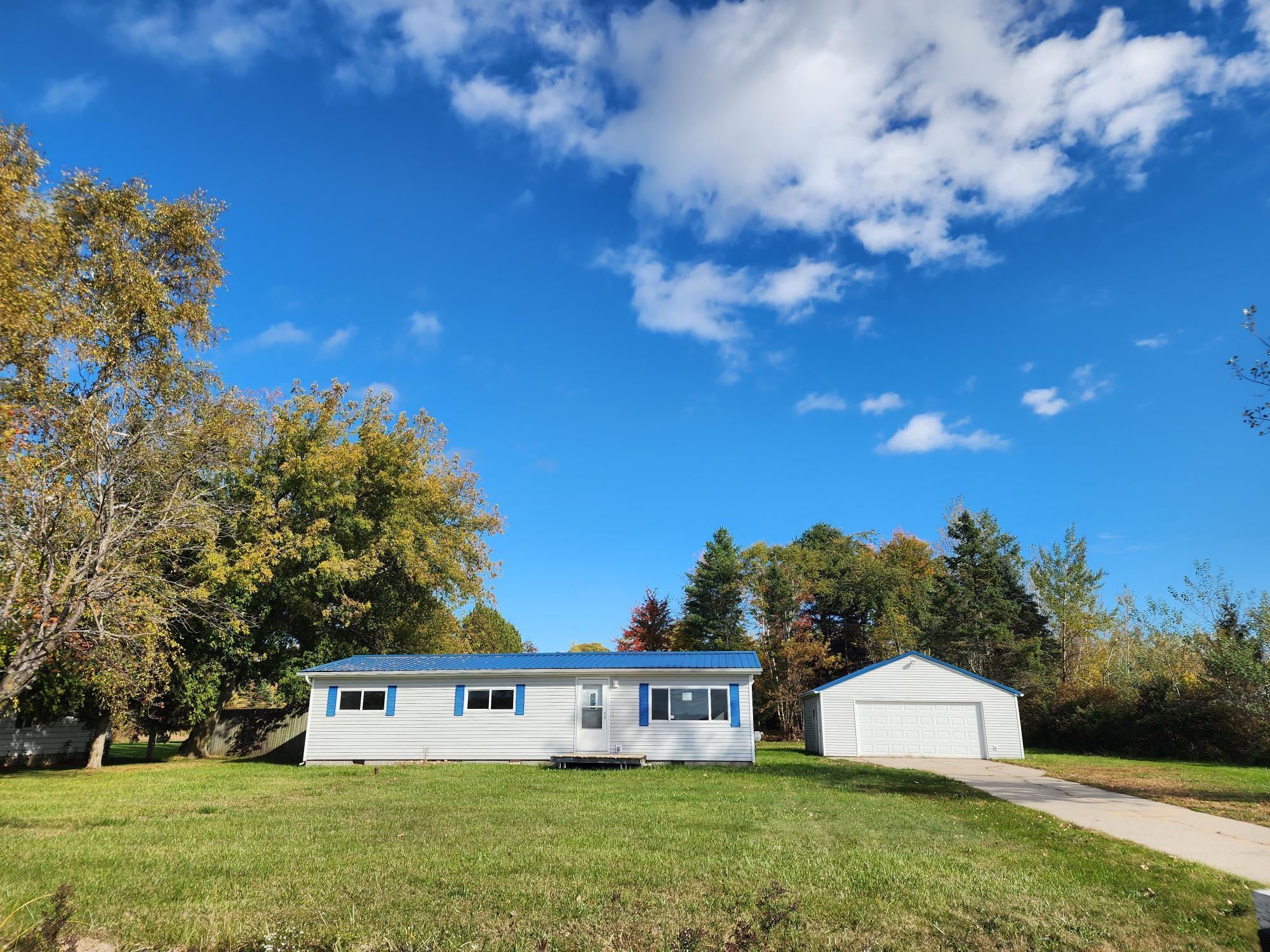 4154 North Mackinaw Road Pinconning, MI 48650 - Photo 1 of 14