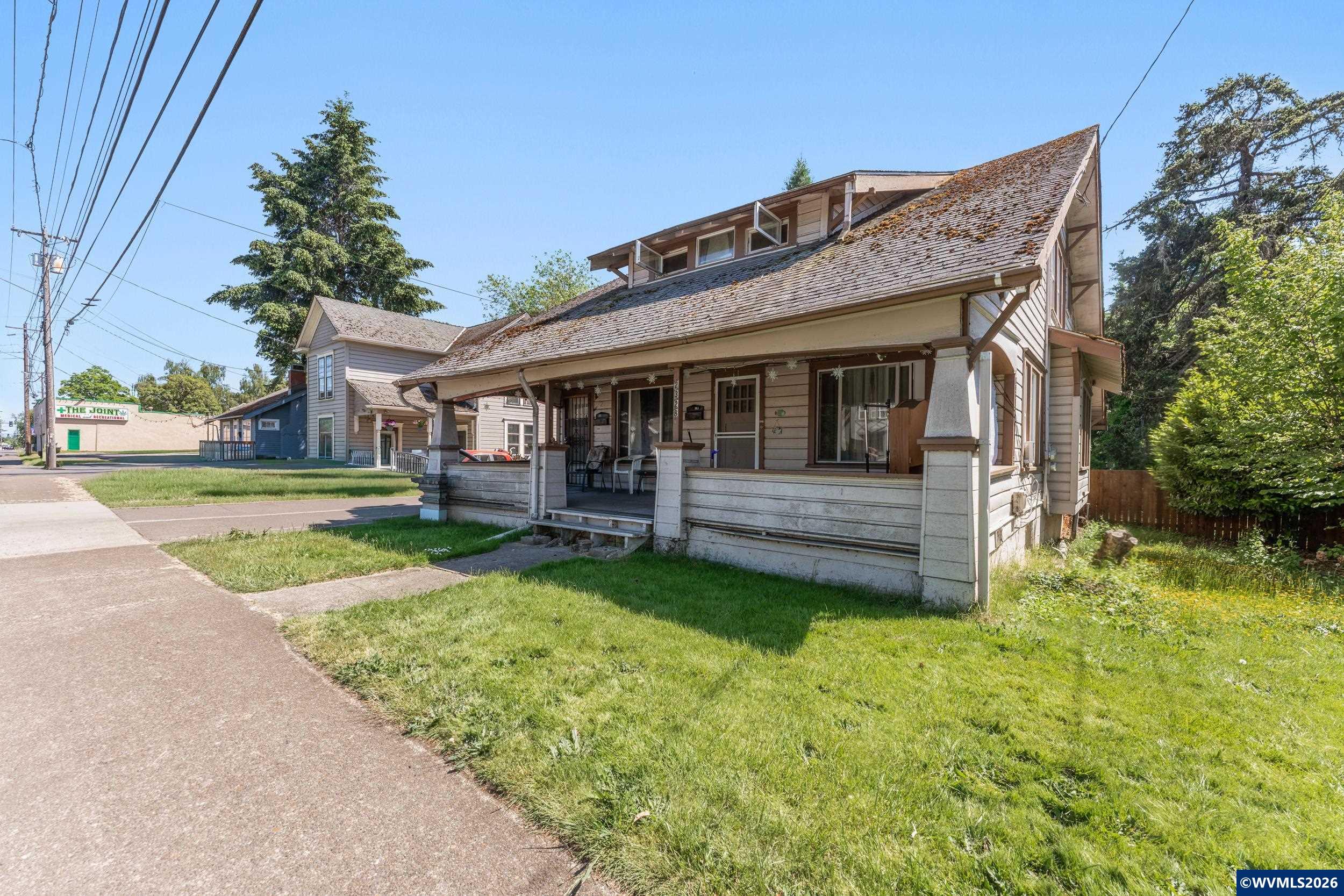 2328 State Street Salem, OR 97301 - Photo 2 of 23