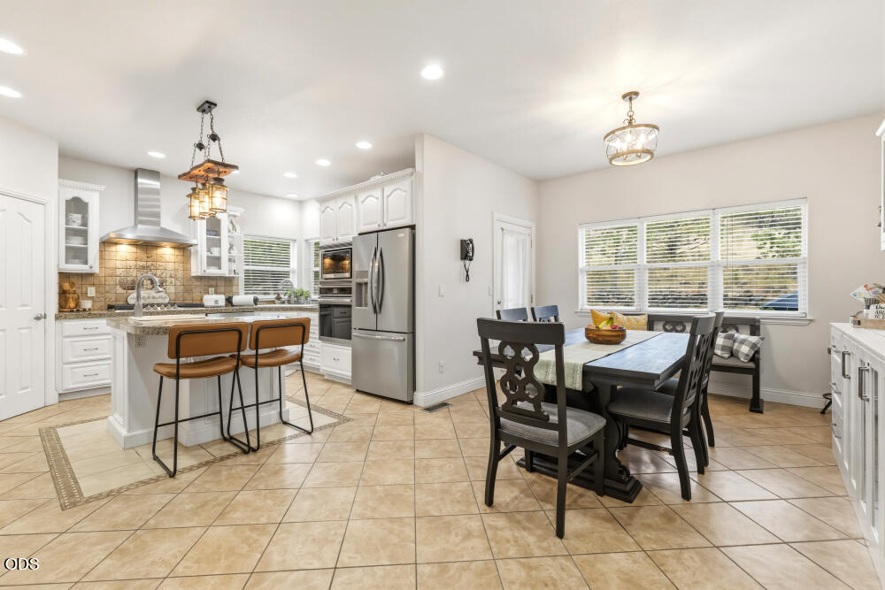 9629 Kestrel Road Klamath Falls, OR 97601 - Photo 21 of 73