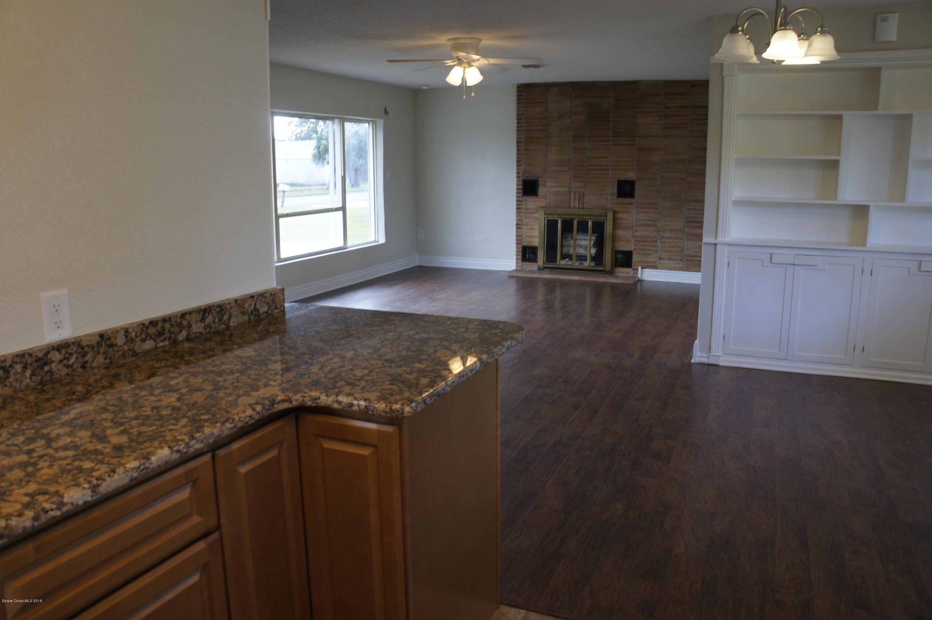 102 Butler Street Melbourne, FL 32901 - Photo 11 of 38 _DSC4927