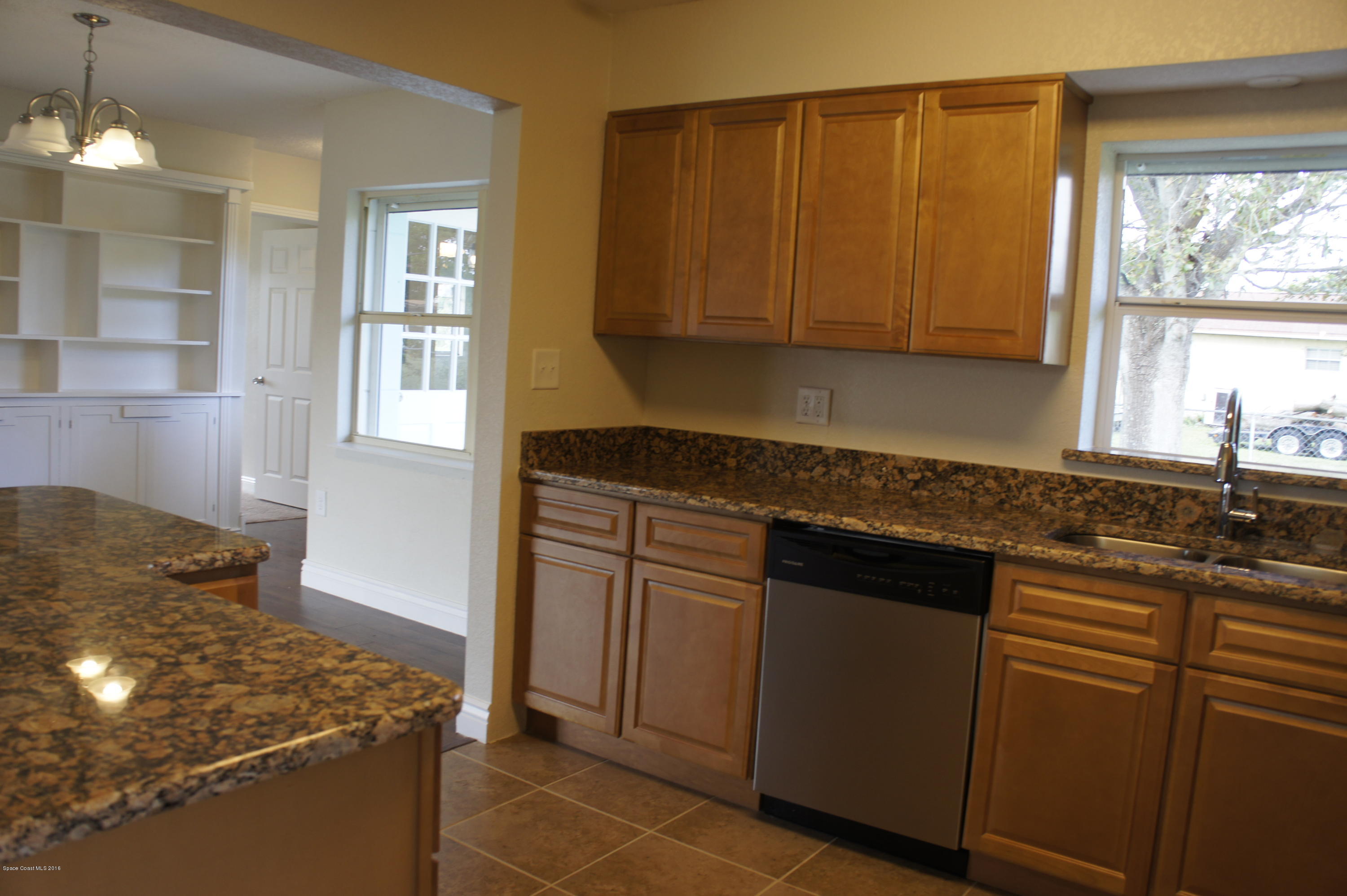 102 Butler Street Melbourne, FL 32901 - Photo 12 of 38 _DSC4928