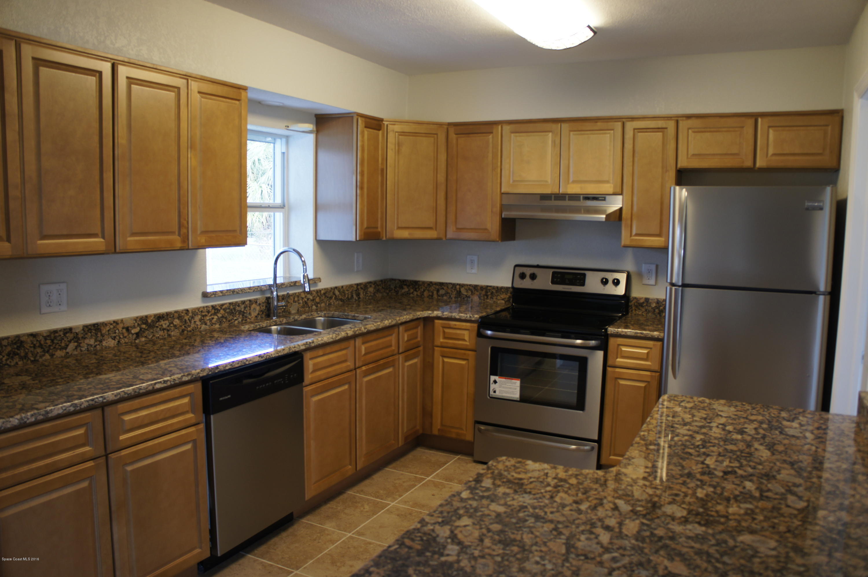 102 Butler Street Melbourne, FL 32901 - Photo 9 of 38 _DSC4924