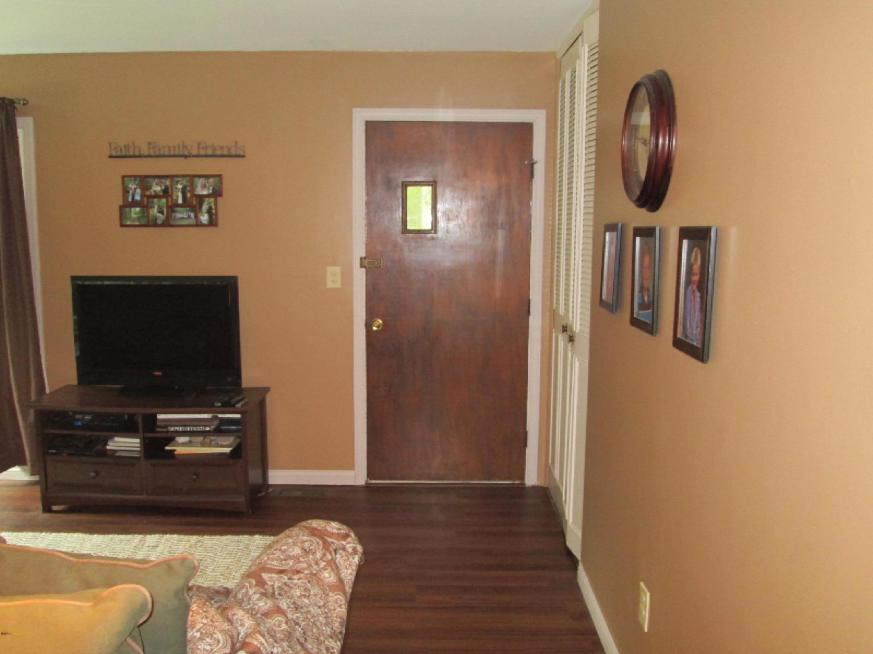 5240 Duck Lake Road Whitehall, MI 49461 - Photo 10 of 13 5240 duck lake living room