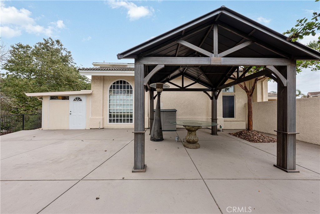 1320-1320 Stonebrook Drive Lompoc, CA 93436 - Photo 67 of 72 a front view of a house with backyard