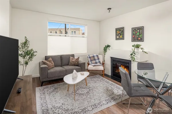 $2,995 | 5450 Leary Avenue Northwest, Unit 245, Seattle, WA 98107