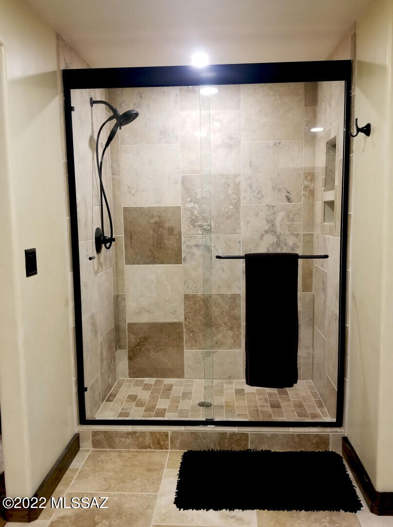 6241 North Valley View Road Tucson, AZ 85718 - Photo 25 of 40
