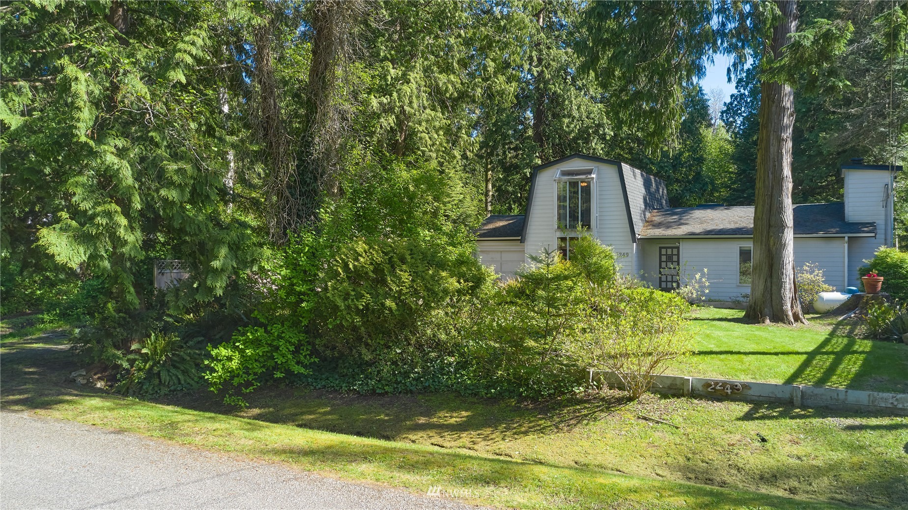 2249 Cedar Point Avenue Point Roberts, WA 98281 - Photo 4 of 37 Gallery Image 4