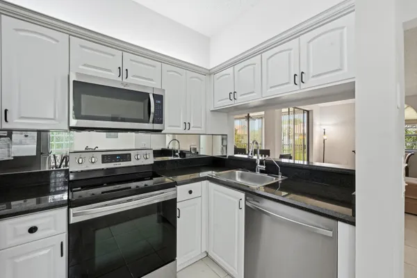 $2,400 | 5395 Firenze Drive, Unit K, Boynton Beach, FL 33437