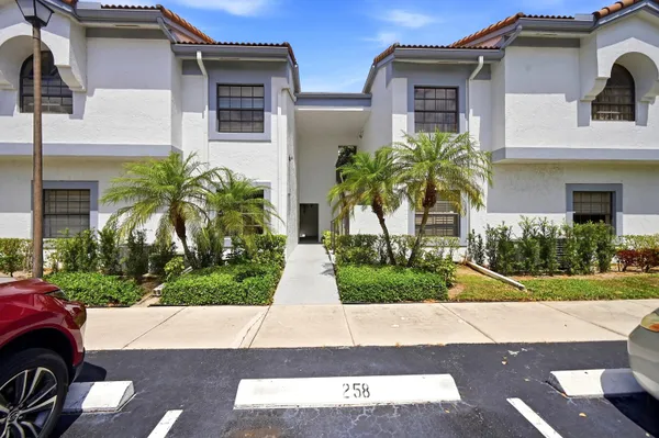 $2,400 | 5395 Firenze Drive, Unit K, Boynton Beach, FL 33437