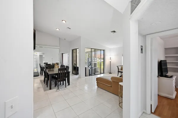 $2,400 | 5395 Firenze Drive, Unit K, Boynton Beach, FL 33437