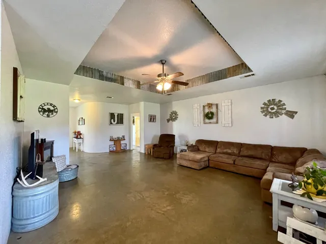 $399,000 | 862 County Road 4570, Kennard, TX 75847