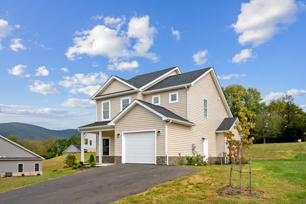 $404,750 | 5510 New Pleasant Way, Salem, VA 24153