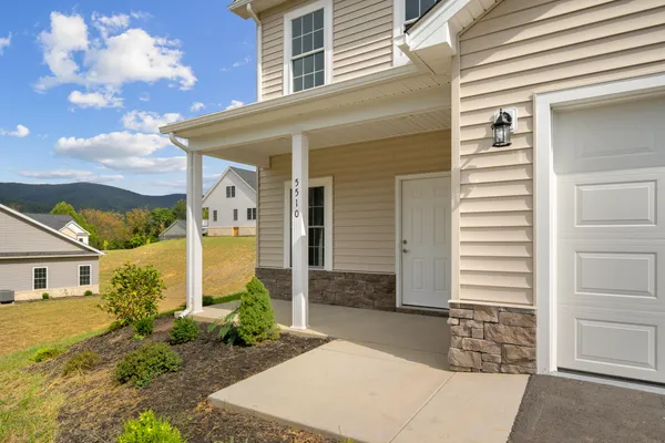 $404,750 | 5510 New Pleasant Way, Salem, VA 24153