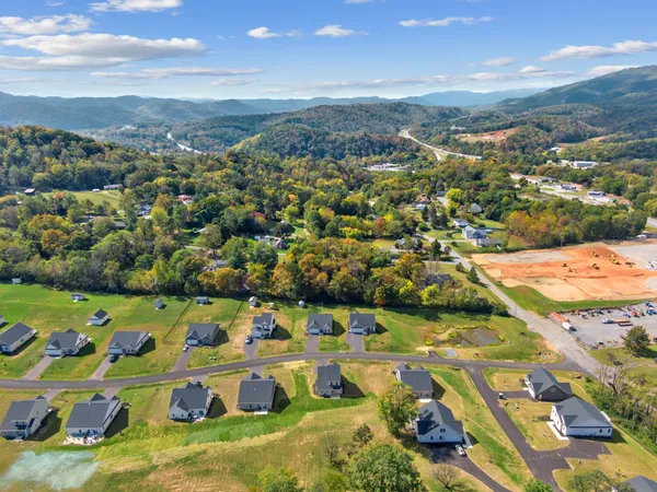 $404,750 | 5510 New Pleasant Way, Salem, VA 24153