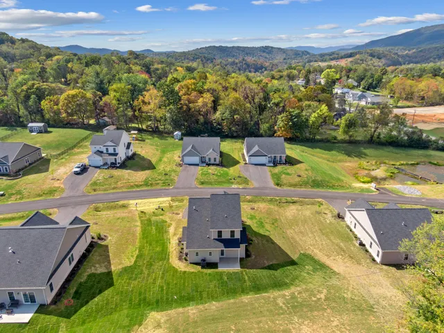 $414,750 | 5510 New Pleasant Way, Salem, VA 24153