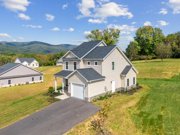 $404,750 | 5510 New Pleasant Way, Salem, VA 24153