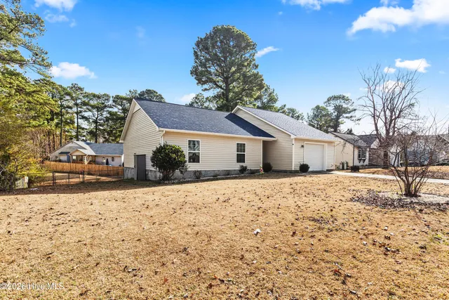 $245,000 | 217 Wedgewood Drive, Jacksonville, NC 28546