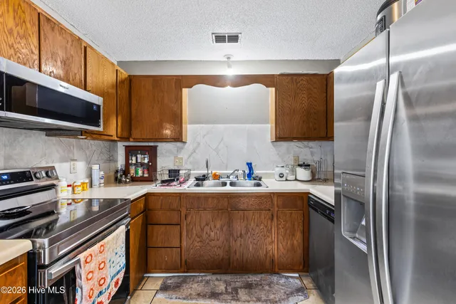 $245,000 | 217 Wedgewood Drive, Jacksonville, NC 28546