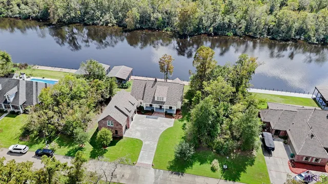 $925,000 | 21839 Waterfront E Drive, Maurepas, LA 70449