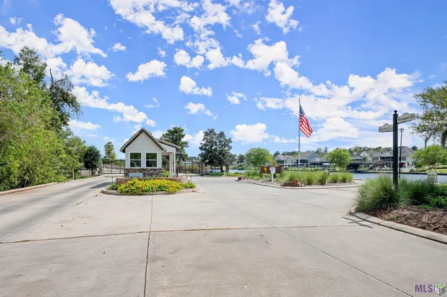 $925,000 | 21839 Waterfront E Drive, Maurepas, LA 70449