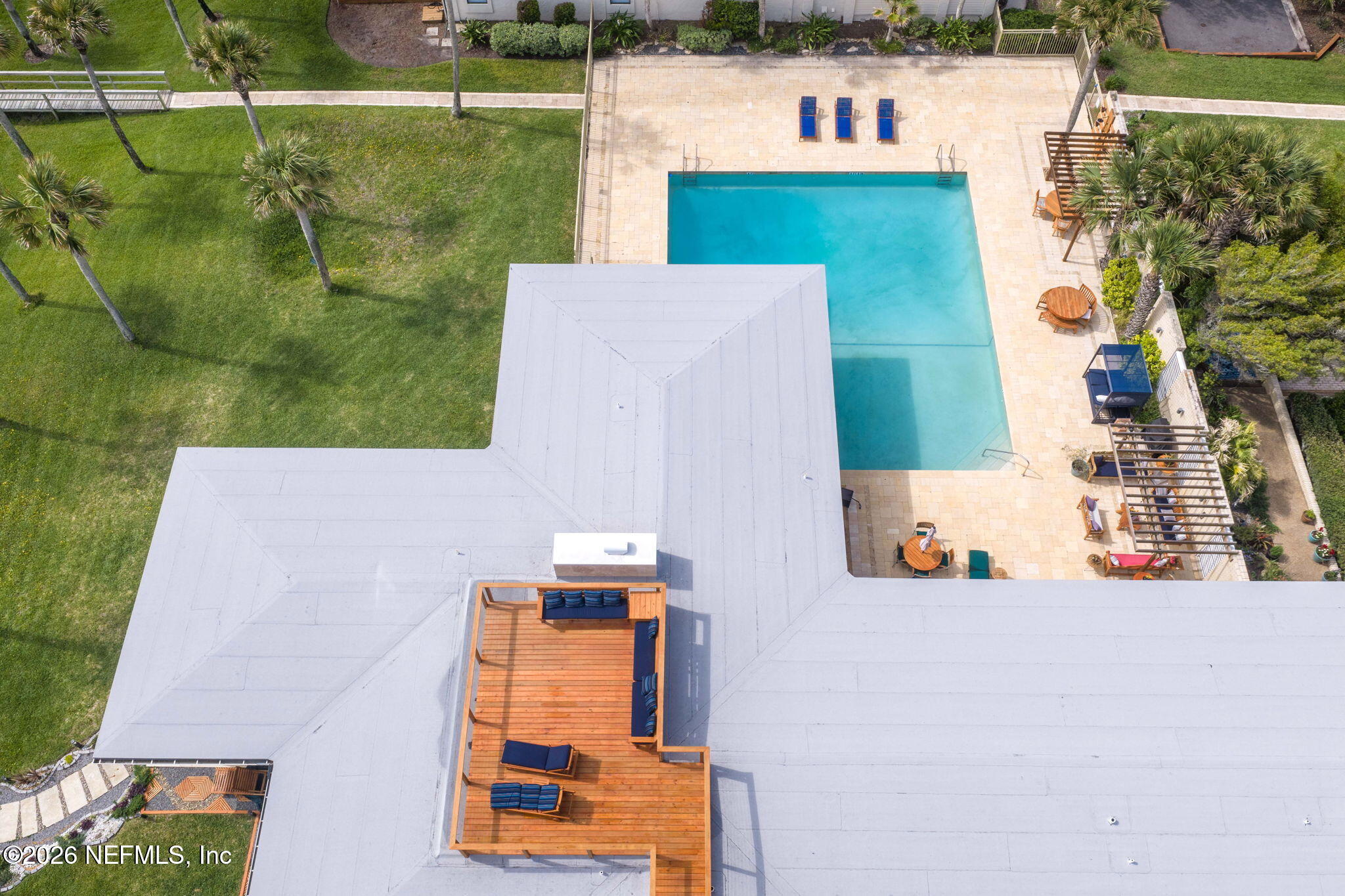 2337 Seminole Road, Unit C Atlantic Beach, FL 32233 - Photo 27 of 36 26 Rooftop drone pool