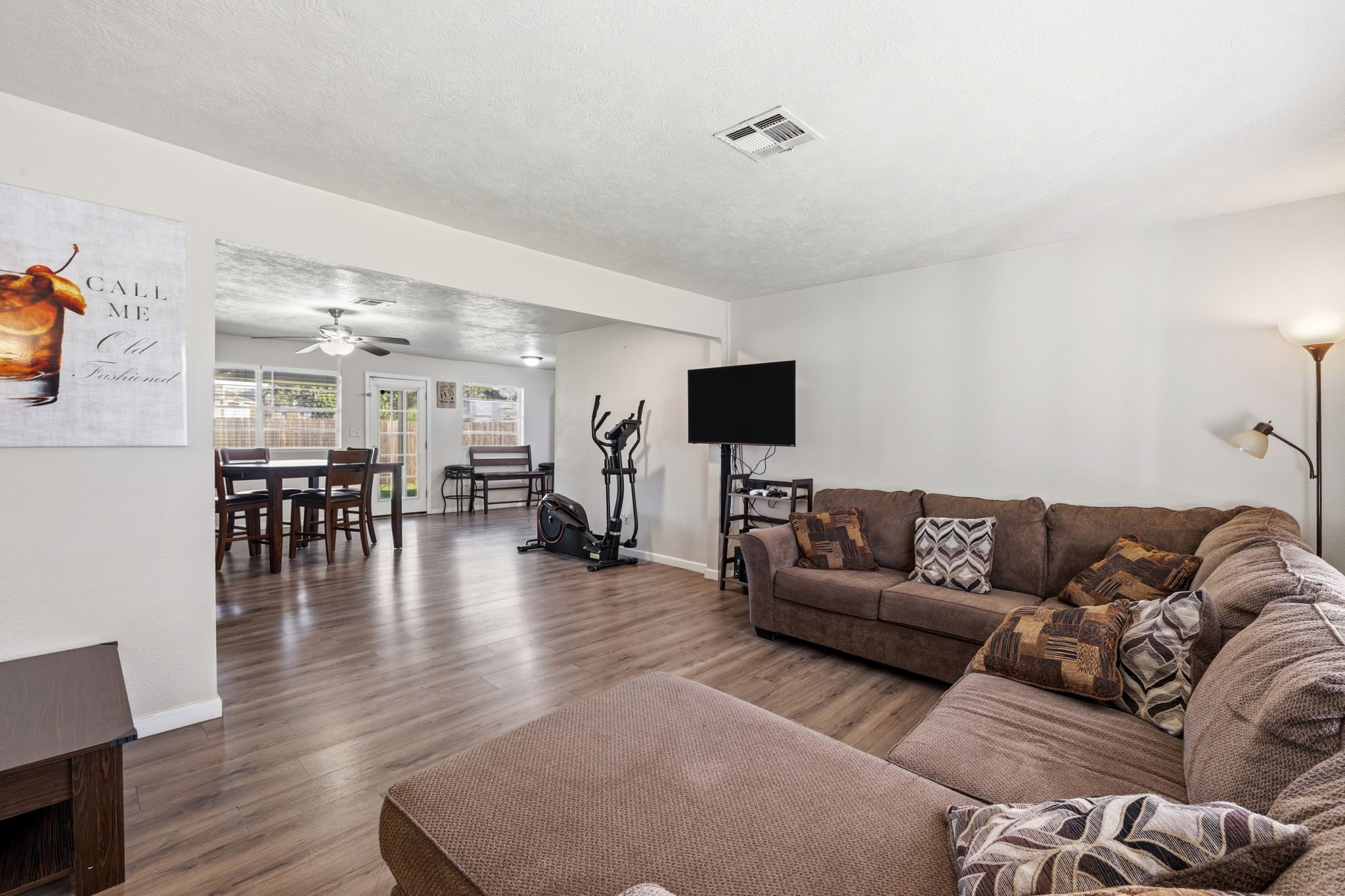 4502 Sage Circle Baytown, TX 77521 - Photo 6 of 32