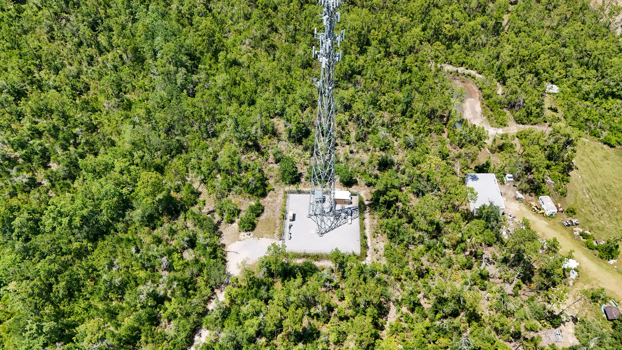 4012 Edwards Road Southport, FL 32409 - Photo 27 of 27 DJI_20240930001003_0075_D