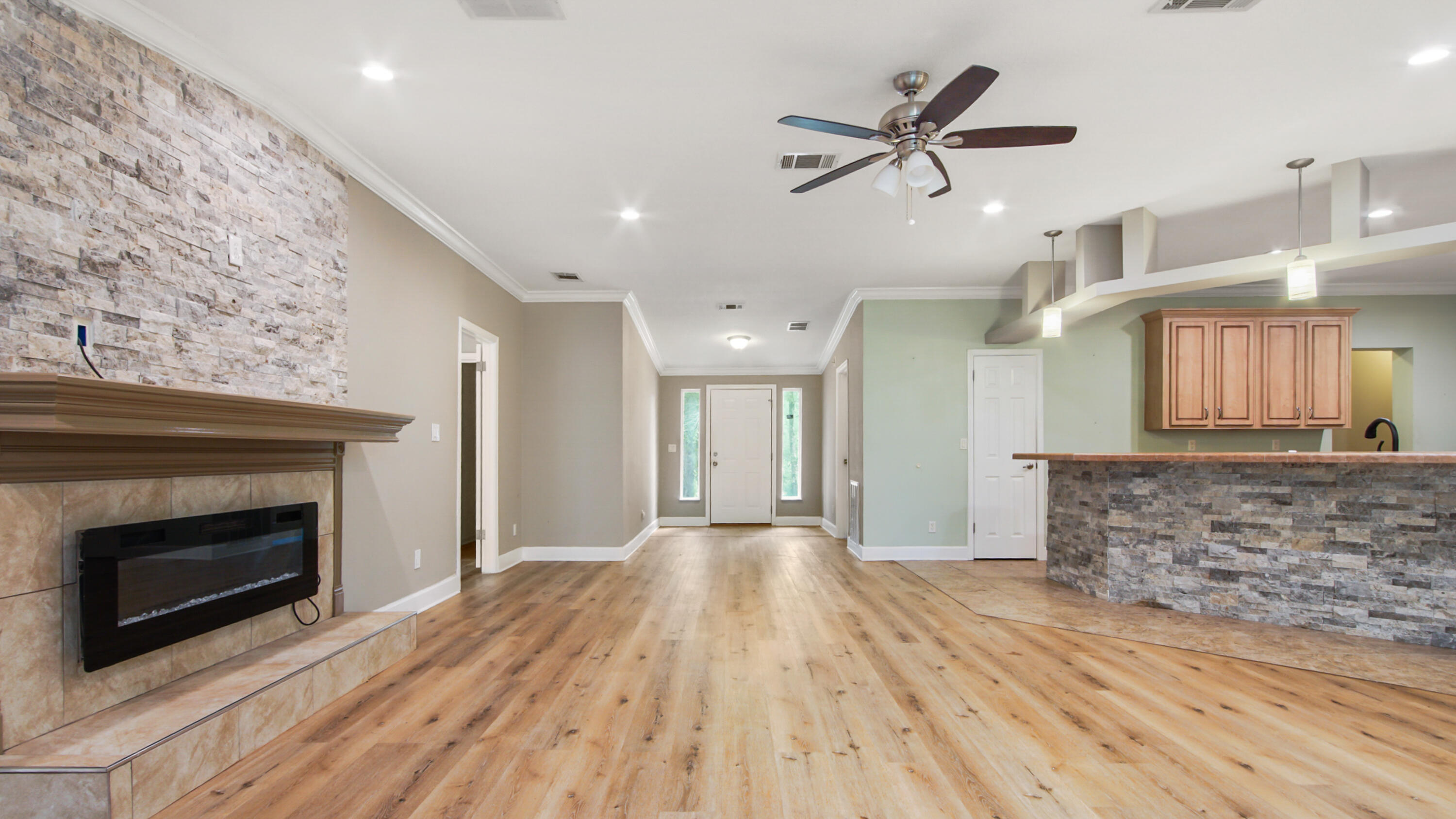 4012 Edwards Road Southport, FL 32409 - Photo 7 of 27 DSC08538