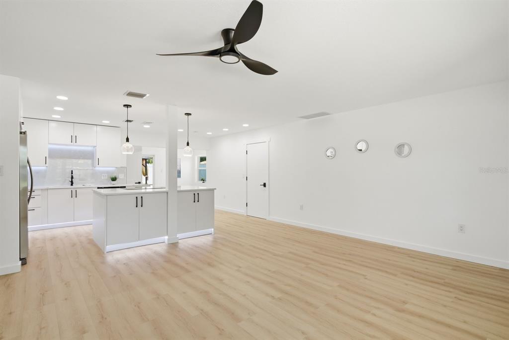 1290 Michigan Boulevard Dunedin, FL 34698 - Photo 9 of 53