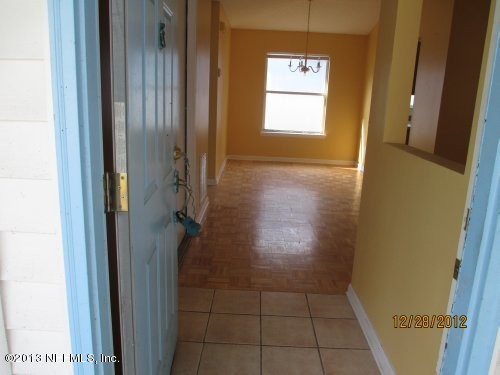 881 Gavagan Road Jacksonville, FL 32233 - Photo 2 of 16 Entrance