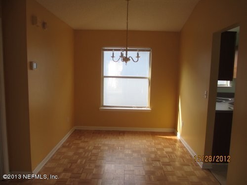 881 Gavagan Road Jacksonville, FL 32233 - Photo 3 of 16 Dining Area