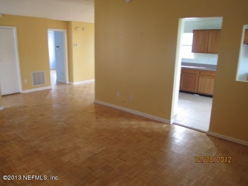 881 Gavagan Road Jacksonville, FL 32233 - Photo 4 of 16 Living Room 2