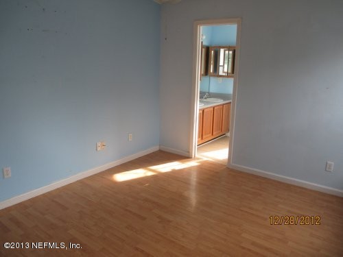 881 Gavagan Road Jacksonville, FL 32233 - Photo 8 of 16 Master Bedroom