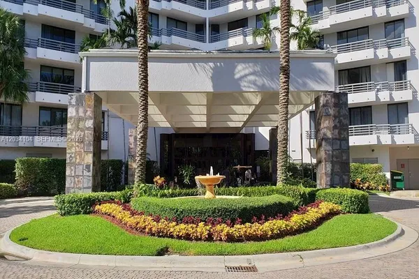 $2,490 | 3300 Northeast 191st Street, Unit 1510, Aventura, FL 33180