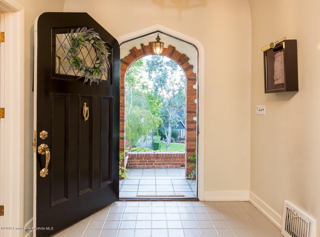 155 Club Road Pasadena, CA 91105 - Photo 5 of 50 a view of a entryway door front of a house