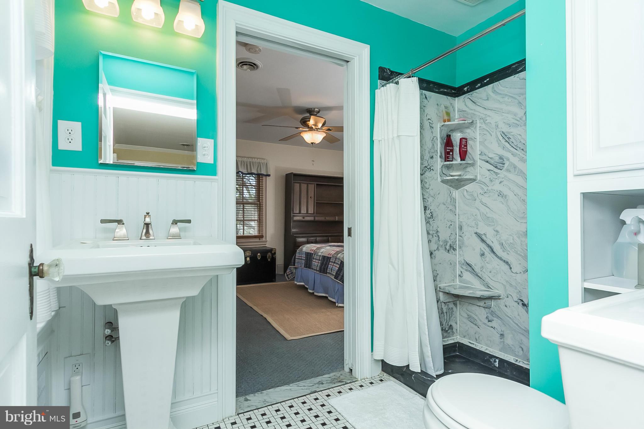 3 Wendover Road Baltimore, MD 21218 - Photo 14 of 30 Bath (Master)