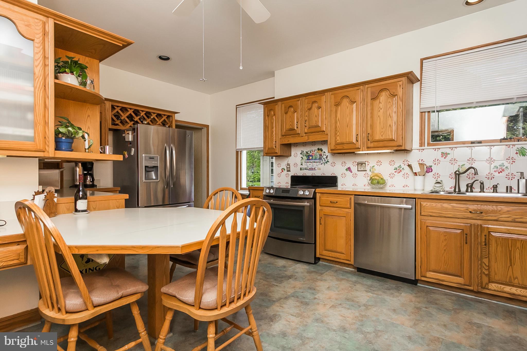 3 Wendover Road Baltimore, MD 21218 - Photo 8 of 30 Kitchen