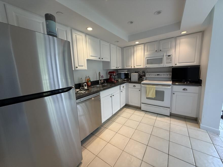 7847 Lakeside Boulevard, Unit 1024 Boca Raton, FL 33434 - Photo 4 of 5 IMG_7805