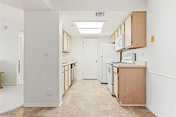 $155,000 | 3550 Bay Sands Drive, Unit 2037, Laughlin, NV 89029