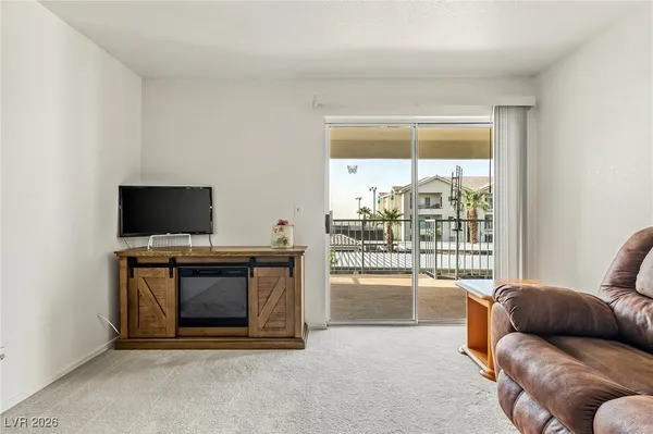 $155,000 | 3550 Bay Sands Drive, Unit 2037, Laughlin, NV 89029