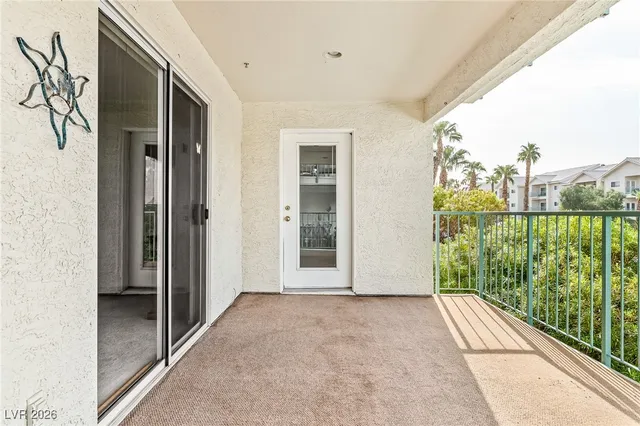 $172,000 | 3550 Bay Sands Drive, Unit 2037, Laughlin, NV 89029