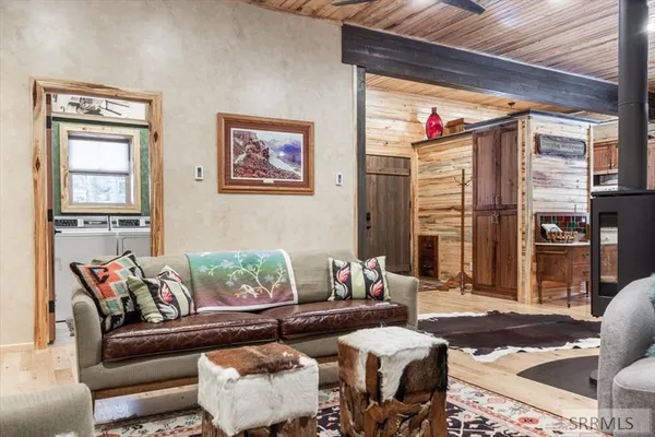 $969,000 | 4193 Lone Pine Street, Island Park, ID 83429