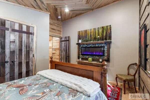 $969,000 | 4193 Lone Pine Street, Island Park, ID 83429