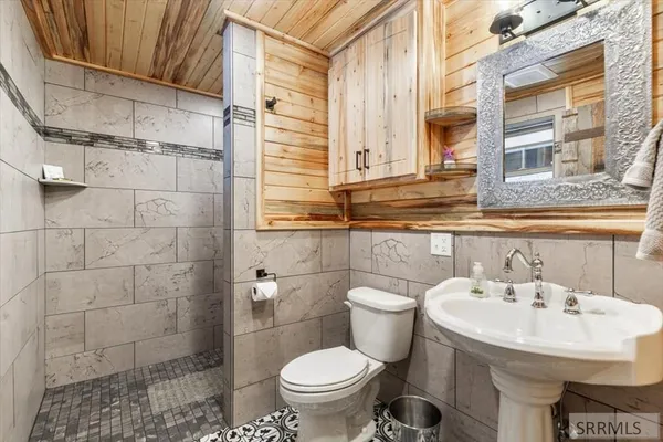 $969,000 | 4193 Lone Pine Street, Island Park, ID 83429