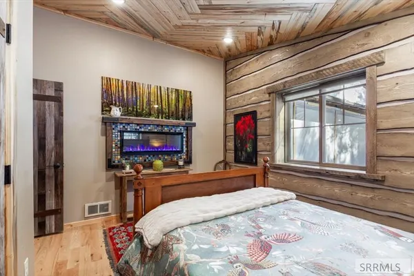 $969,000 | 4193 Lone Pine Street, Island Park, ID 83429