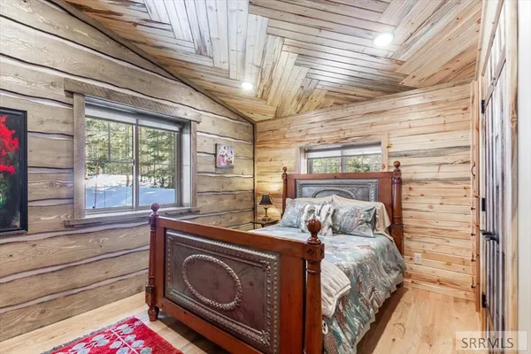 $969,000 | 4193 Lone Pine Street, Island Park, ID 83429